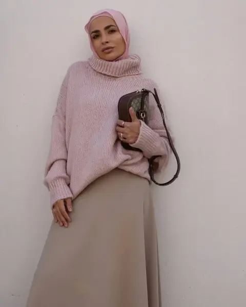 5 أفكار لتنسيق التنورة الماكسي للمحجبات على غرار مدونات الموضة