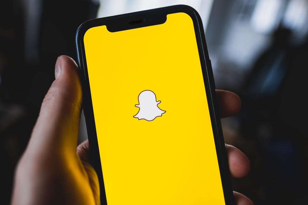 سناب شات تطرح ميزة لإنشاء رموز غير قابلة للاستبدال